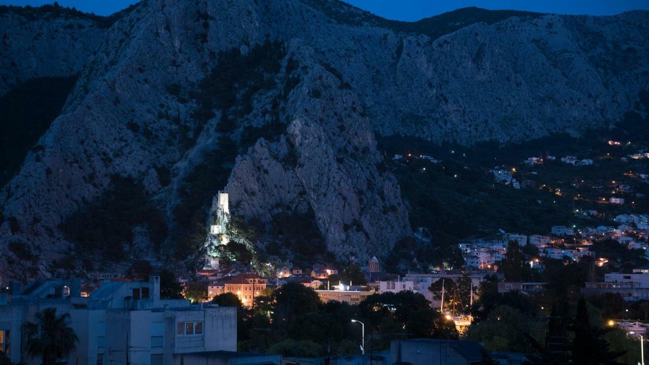 The Roof - Luxury Apartment Omiš Exterior foto